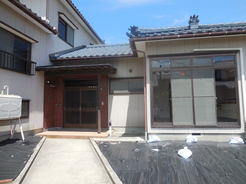 クリックで写真を表示:物件番号:I1250725/居住用/売家/空家/新潟県新潟市北区/680万円/松浜小学校/松浜中学校/8DKですので二世帯家族、福祉施設、社員寮等にもご使用できます。 物件番号:I1250725/居住用/売家/空家/新潟県新潟市北区/680万円/松浜小学校/松浜中学校/8DKですので二世帯家族、福祉施設、社員寮等にもご使用できます。