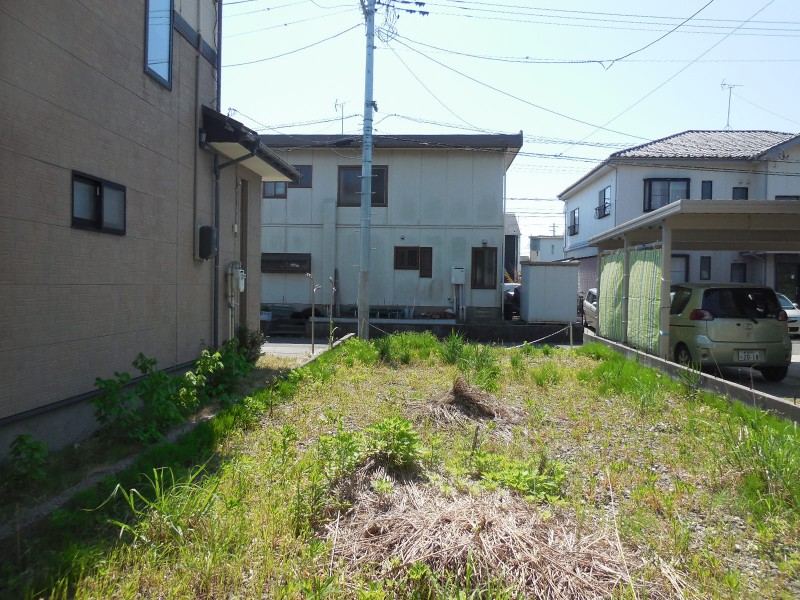 クリックで写真を表示:物件番号:T1250501/居住用/土地/更地/新潟県新潟市東区/400万円/東中野山小学校/東石山中学校/スーパーまで約250m! 物件番号:T1250501/居住用/土地/更地/新潟県新潟市東区/400万円/東中野山小学校/東石山中学校/スーパーまで約250m!