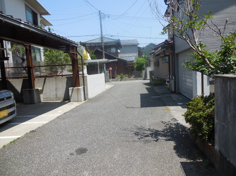 クリックで写真を表示:物件番号:T1250771/居住用/土地/更地/新潟県新潟市東区/756万円/東山の下小学校/藤見中学校/高台で藤見中学校至近。赤道ショピングセンターまで約570m。 物件番号:T1250771/居住用/土地/更地/新潟県新潟市東区/756万円/東山の下小学校/藤見中学校/高台で藤見中学校至近。赤道ショピングセンターまで約570m。